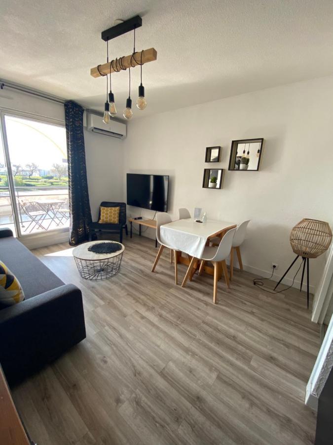 Studio Cabine A Sete Bord De Mer Apartment Exterior photo